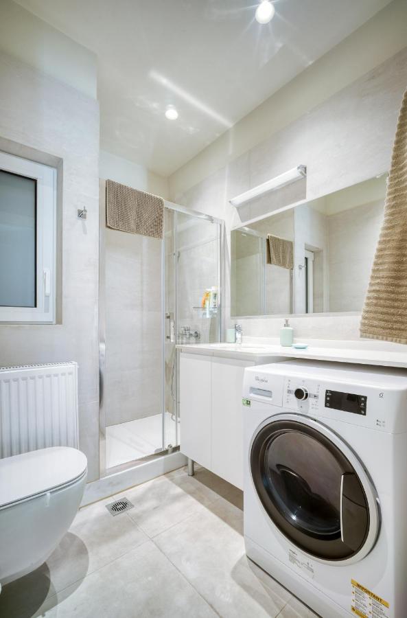 Lovely Sunlit Central Athens 2 Bedroom 2 Bathroom Condo Esterno foto